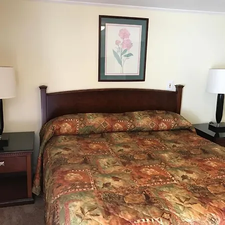 Royale Coach Motor Lodge-2