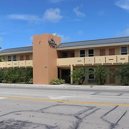 Curtis Inn & Suites-3