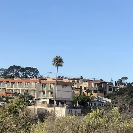 Moonlight Beach Motel-3