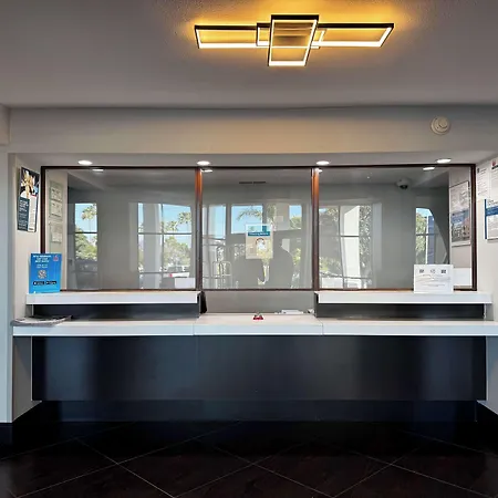 Studio 6 Suites Carson, Ca-2