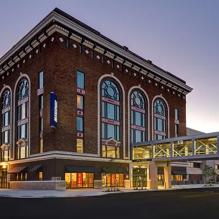 Hilton Garden Inn Kalamazoo Downtown-3