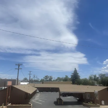 Lone Pine Budget Inn-2