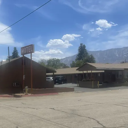 Lone Pine Budget Inn-3