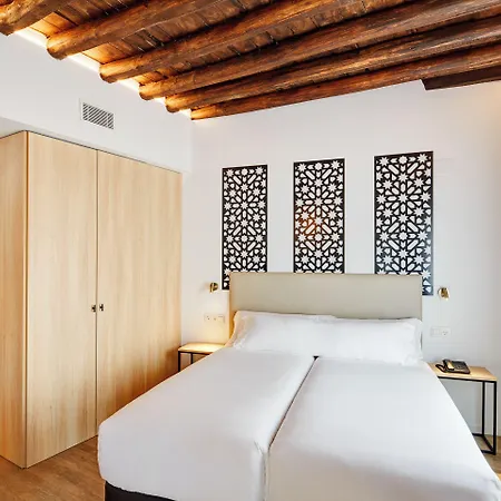 Sercotel Granada Suites-3