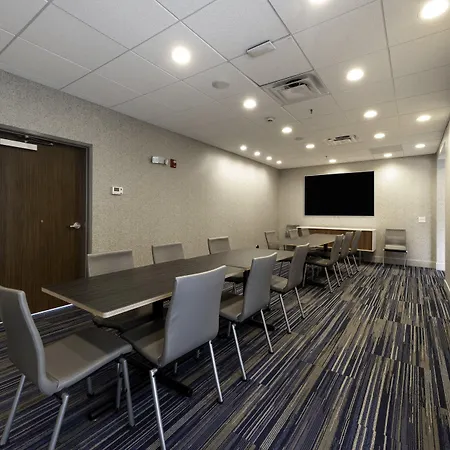 Holiday Inn Express & Suites - Staunton By Ihg-2