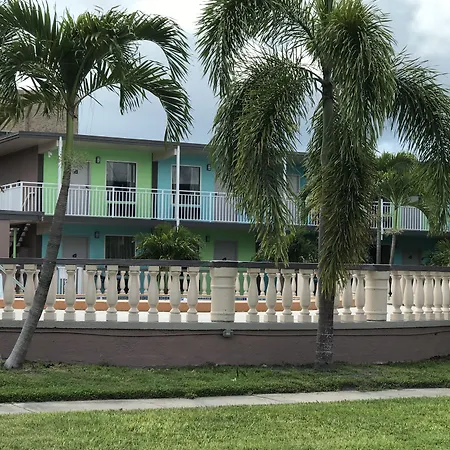 Tropical Inn & Suites, Downtown Clearwater-2