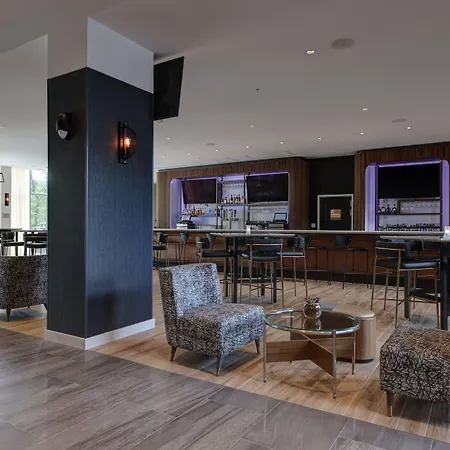 Courtyard By Marriott Iowa City University Heights-2