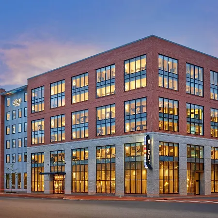Aloft By Marriott Portland Downtown Waterfront Me-3
