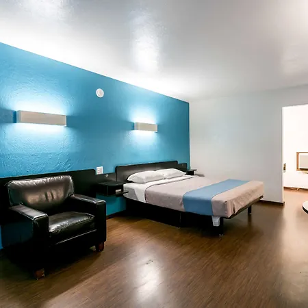 Motel 6 University Missoula-2