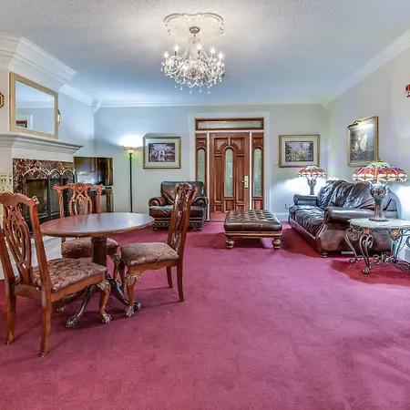 Plaza Suites Downtown New Orleans-3