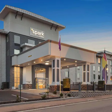 Spark By Hilton Branson Meadows-2