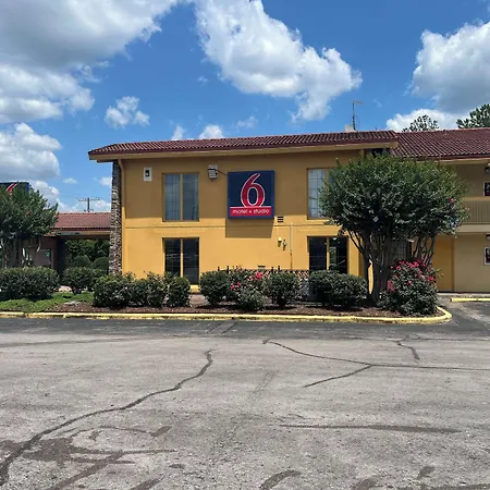 Motel 6 Huntsville Al University Dr.-3