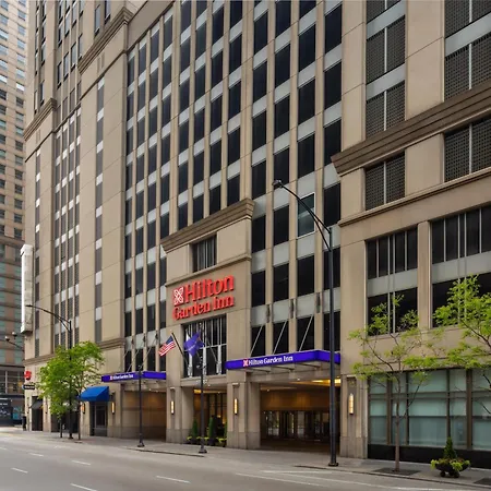 Hilton Garden Inn Chicago Downtown/Magnificent Mile-3