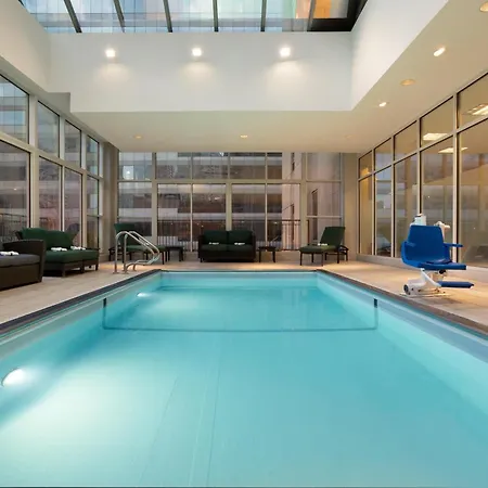 Hilton Garden Inn Chicago Downtown/Magnificent Mile-2