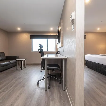 Hotel & Suites Le Dauphin Quebec-3