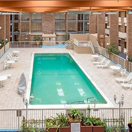 Clarion Hotel & Conference Center Lansing West-3