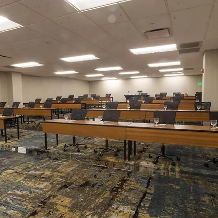 Holiday Inn Cleveland - South Independence By Ihg-2
