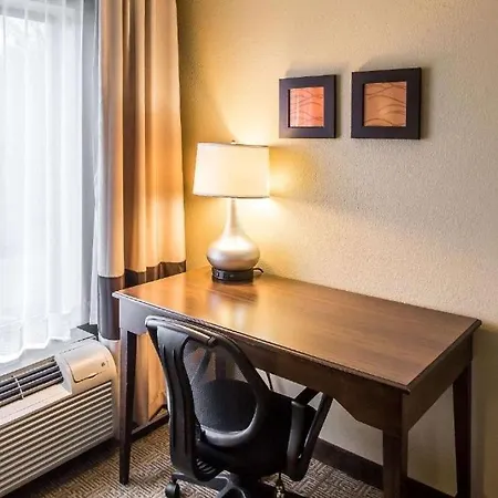 Comfort Suites Cookeville-3