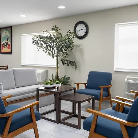 Travelodge By Wyndham Fargo-2