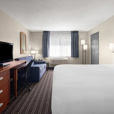 Travelodge By Wyndham Fargo-3