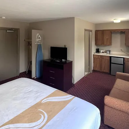 Rodeway Inn & Suites Hershey Chocolate Avenue-3