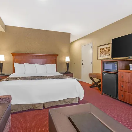 Best Western Plus Canyon Pines-3