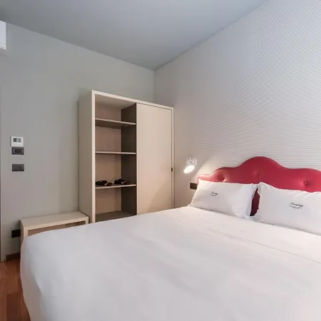 Hotel Touring-2