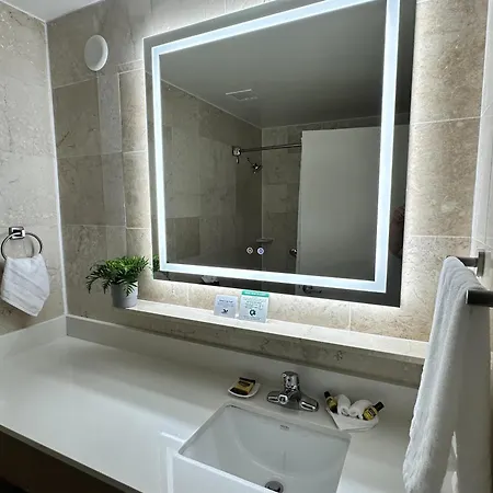 Best Western Plus Atlantic Beach Resort-3