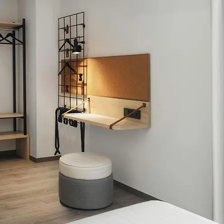 Moxy Barcelona-2