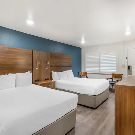 Best Western Plus Clocktower Inn-3