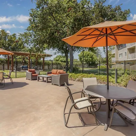 Best Western Plus Garden Court Inn-2