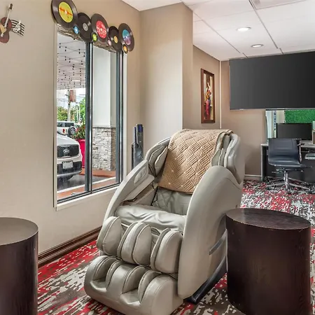 Best Western Downtown Plus Music Row-3
