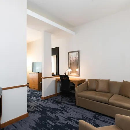 Fairfield Inn & Suites By Marriott Milwaukee Airport-2