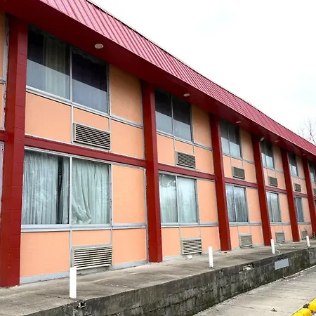 Red Carpet Inn & Suites Lima -Listing Partner-2