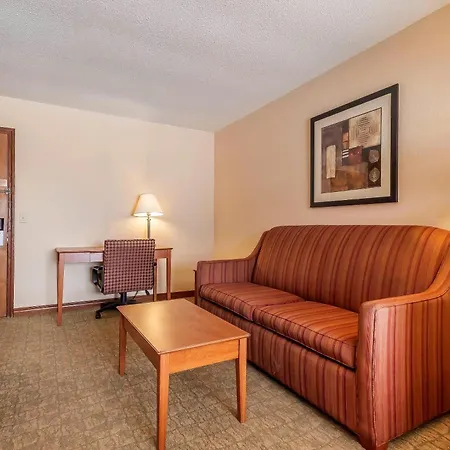 Quality Inn & Suites Owasso Us-169-3