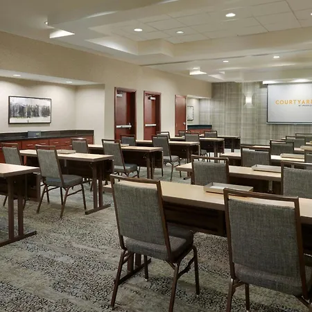 Courtyard By Marriott Birmingham Downtown At Uab-3