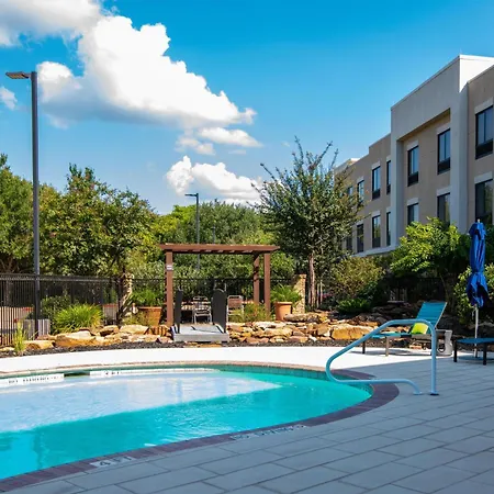 Hampton Inn & Suites College Station-2