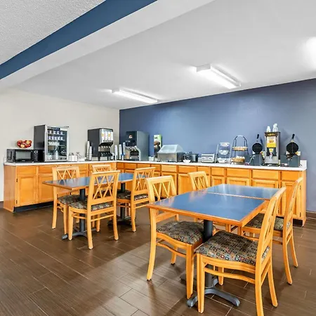 Microtel Inn & Suites By Wyndham Statesville-2