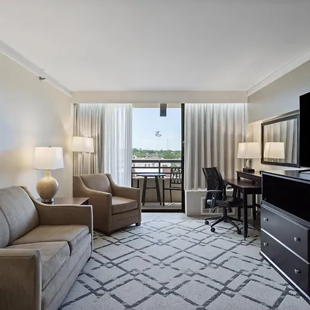 Crowne Plaza Executive Center Baton Rouge By Ihg-3
