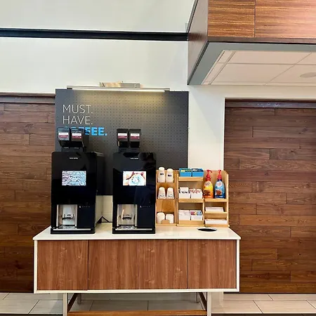 Holiday Inn Express & Suites Seattle-Sea-Tac Airport By Ihg-3