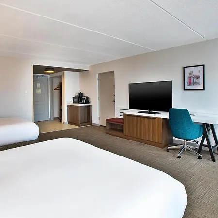 Hilton Garden Inn Chesapeake Greenbrier-2