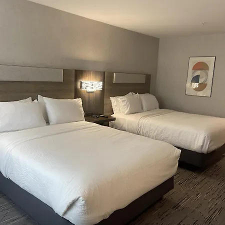Holiday Inn Express Hotel & Suites Brattleboro By Ihg-3