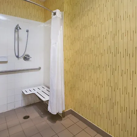 Holiday Inn Express Hotel & Suites - Belleville Area By Ihg-2