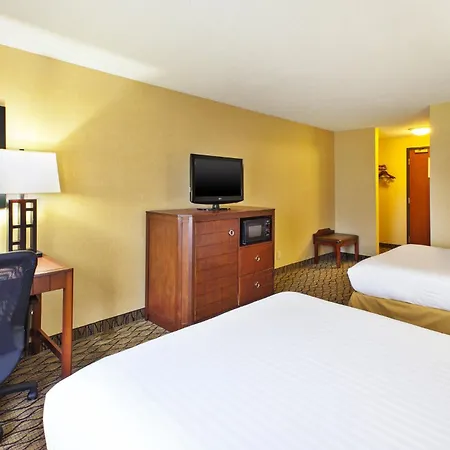 Holiday Inn Express Hotel & Suites - Belleville Area By Ihg-3