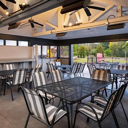 Best Western Premier Bridgewood Hotel Resort-3