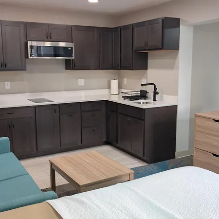 Days Inn By Wyndham Champaign/Urbana-2