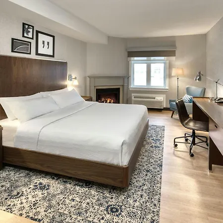 Four Points By Sheraton Barrie-2