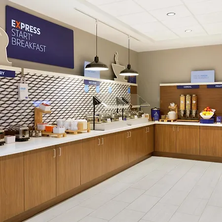 Holiday Inn Express Hotel & Suites Grove City By Ihg-2