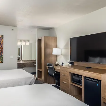 St. George Inn And Suites-2