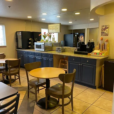 Americas Best Value Inn Lynnwood-3